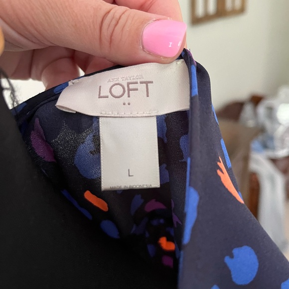 LOFT women’s sleeveless blouse - Picture 3 of 3